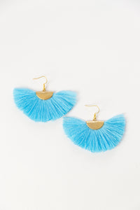 THE ROBIN fan sky blue tassel earrings
