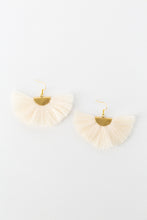 Load image into Gallery viewer, THE HANNAH fan off white tassel earrings