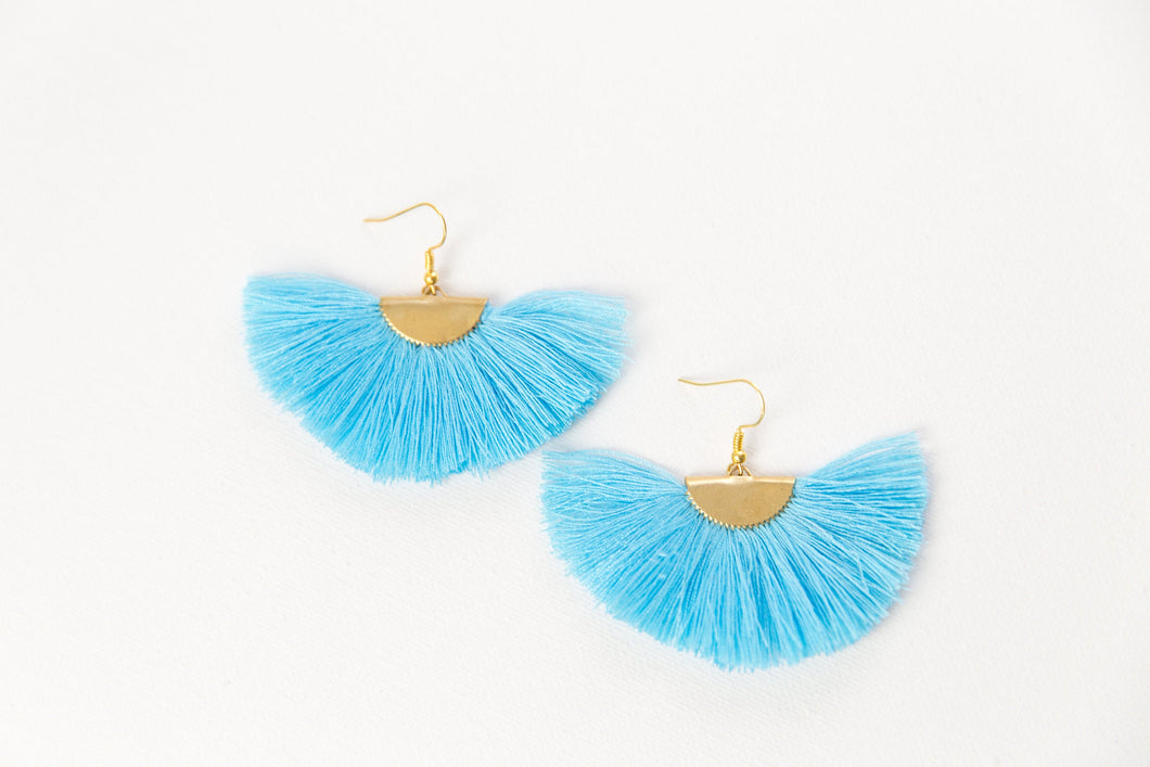 THE ROBIN fan sky blue tassel earrings